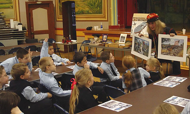 GUESS WHICH MASCOT WAS UNION OR CONFEDERATE?  SALLY WAS UNION WITH THE US FLAG AND HER SOLDIERS HAD BLUE UNIFORMS.  STONEWALL WAS CONFEDERATE WITH THE CONFEDERATE FLAG AND HER SOLDIERS HAD GRAY UNIFORMS.
